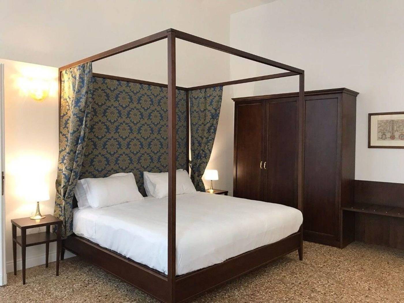 Suites-Alla-Maddalena-Room-4