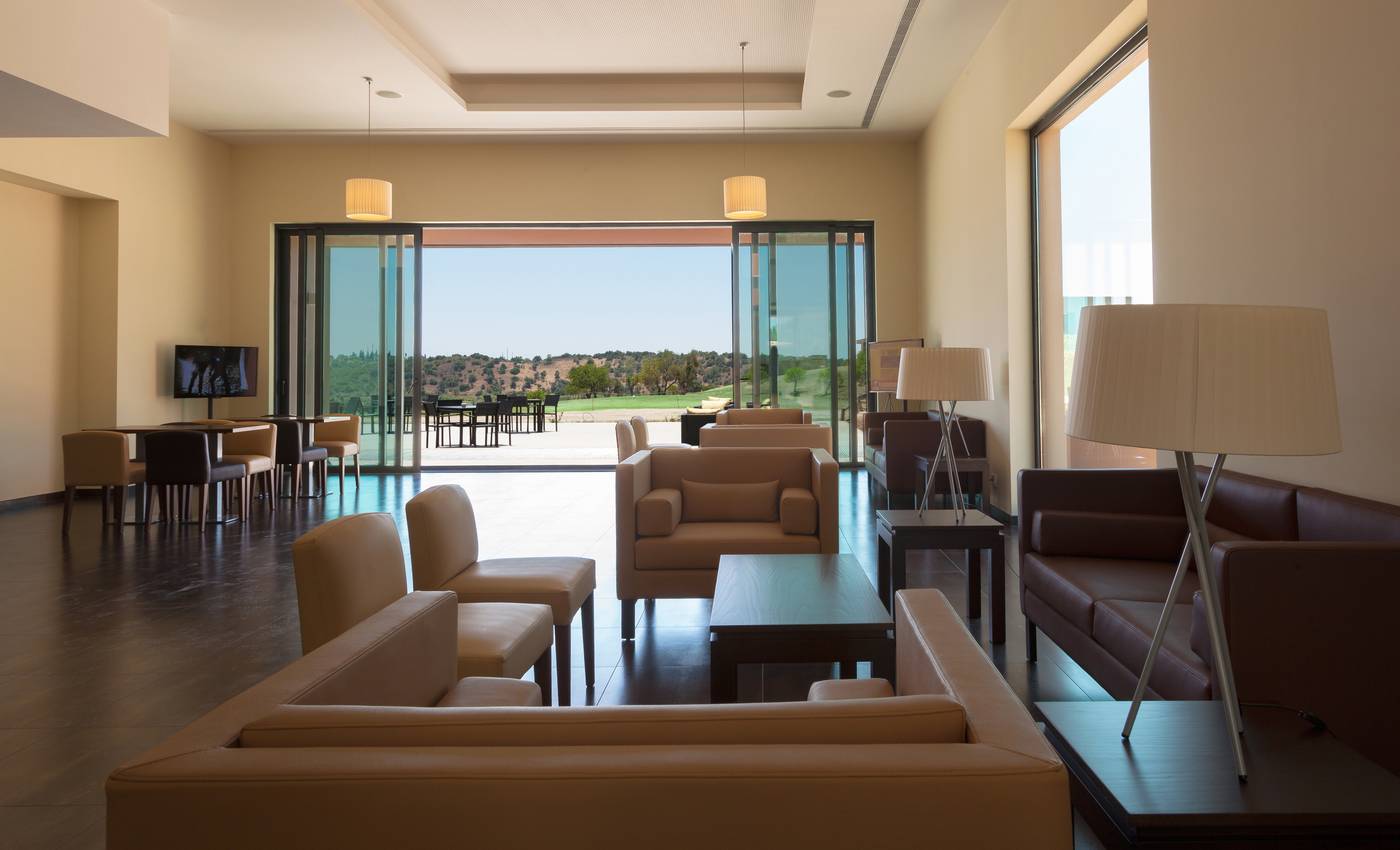 Morgado-Golf---Country-Club-Lobby-27