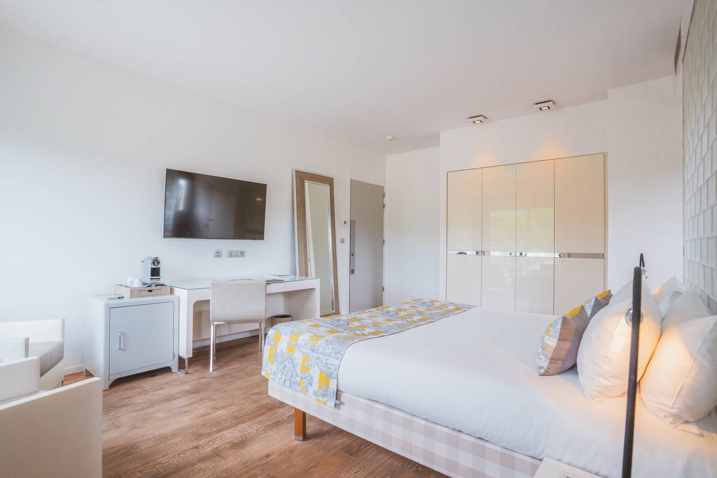 Kube-Hotel-St-Tropez-Room-47