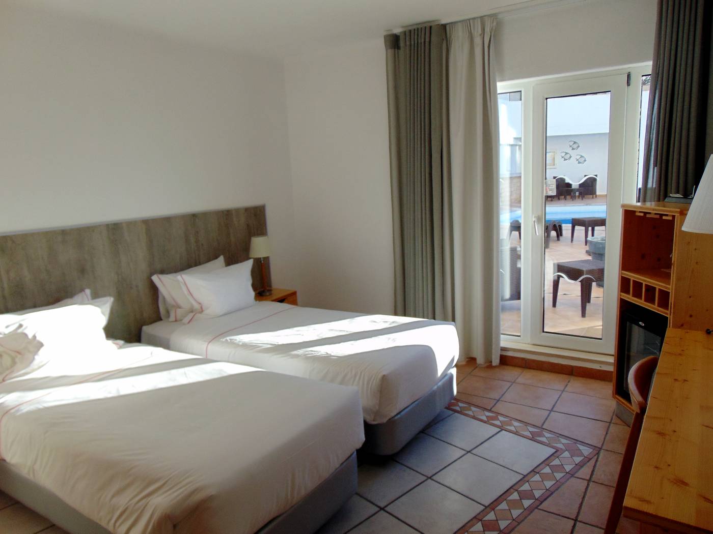 Hotel-Carvoeiro-Sol-Room-13