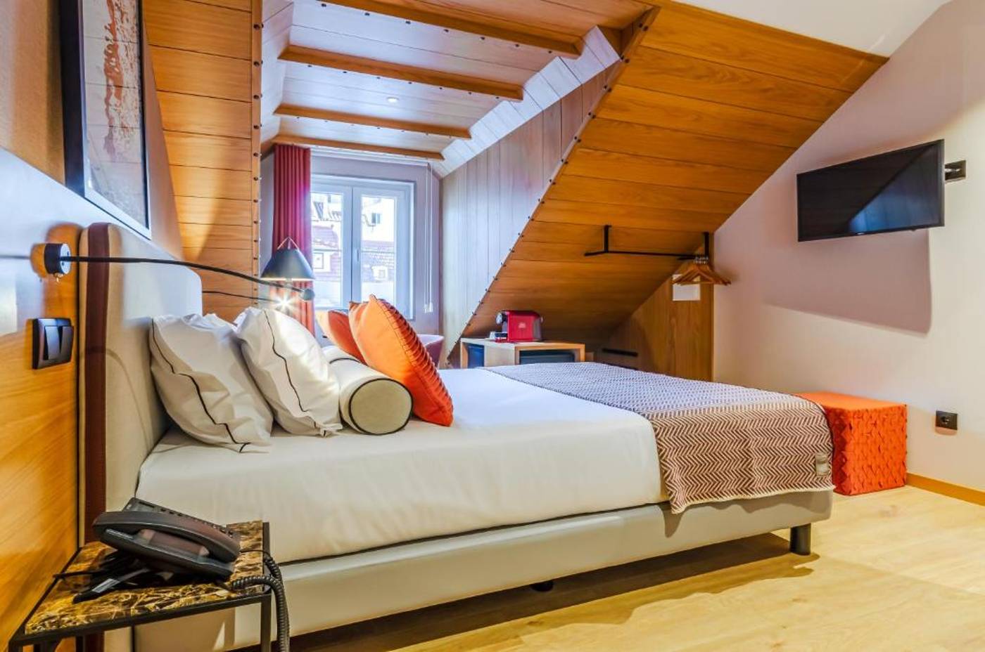 Rossio-Plaza-Hotel-Room-24