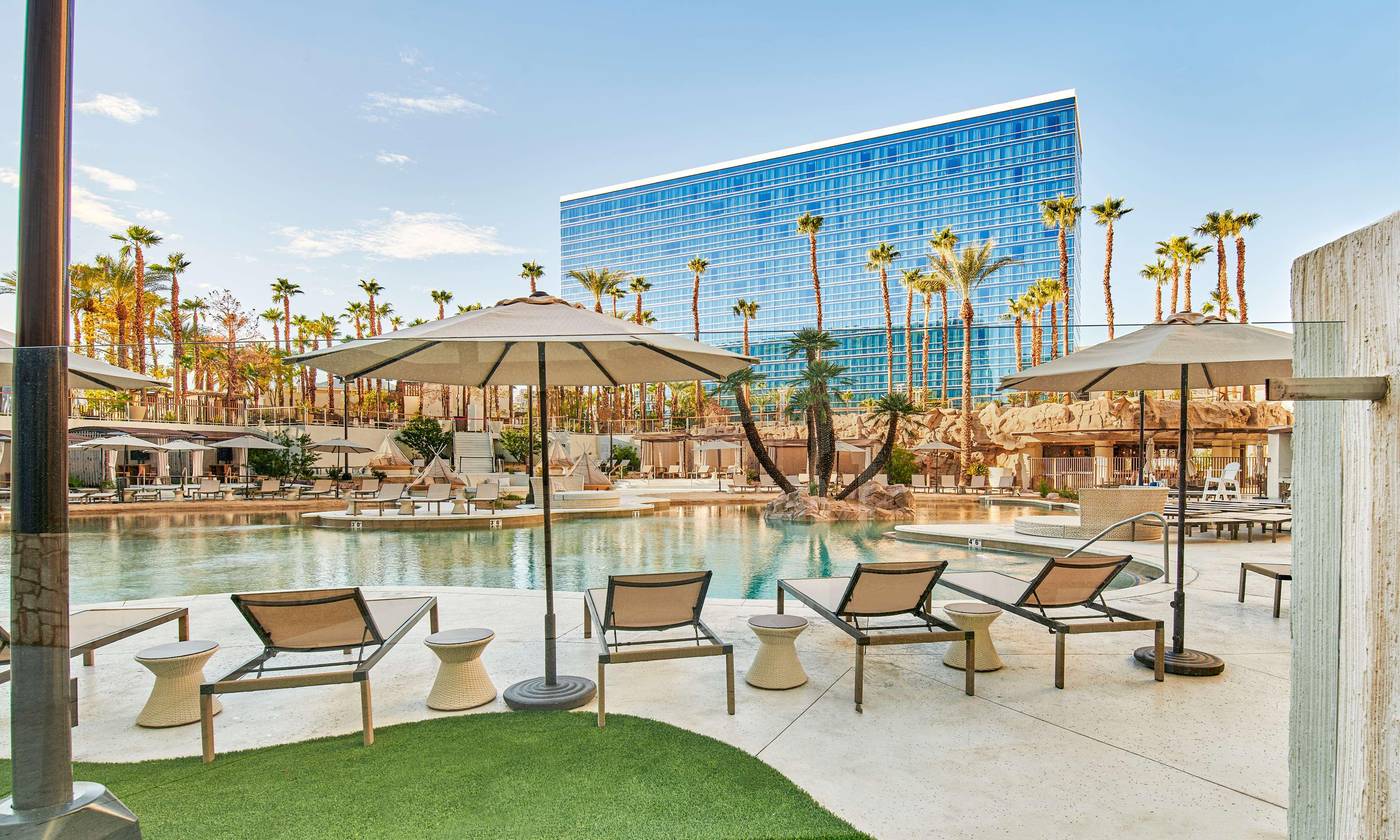 Virgin-Hotels-Las-Vegas-Curio-Collection-by-Hilton-Pool-95