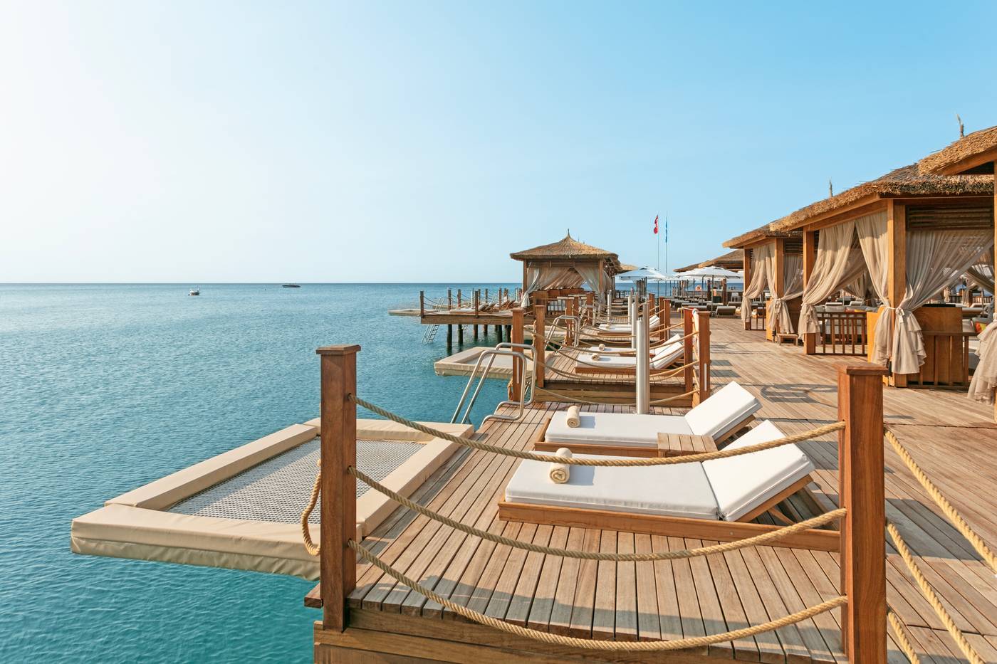 Titanic-Deluxe-Lara-Beach-80