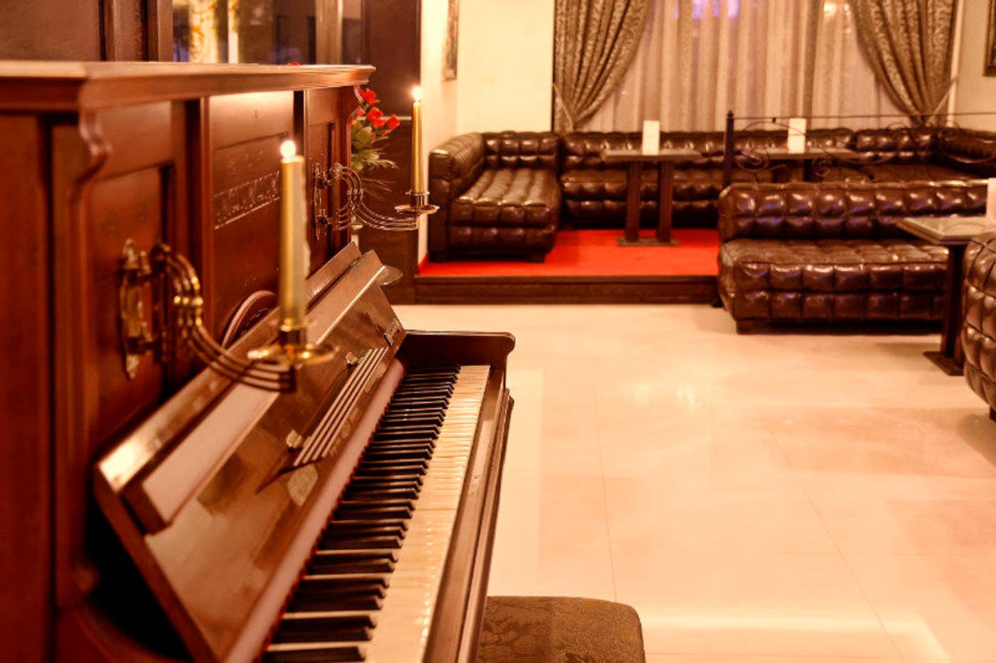 Park-Hotel-Plovdiv-Lobby-11