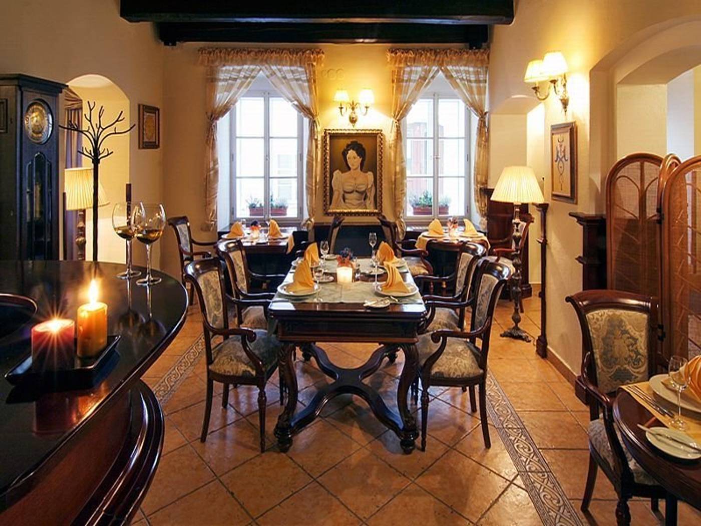 Boutique-Hotel-Constans-Restaurant-11