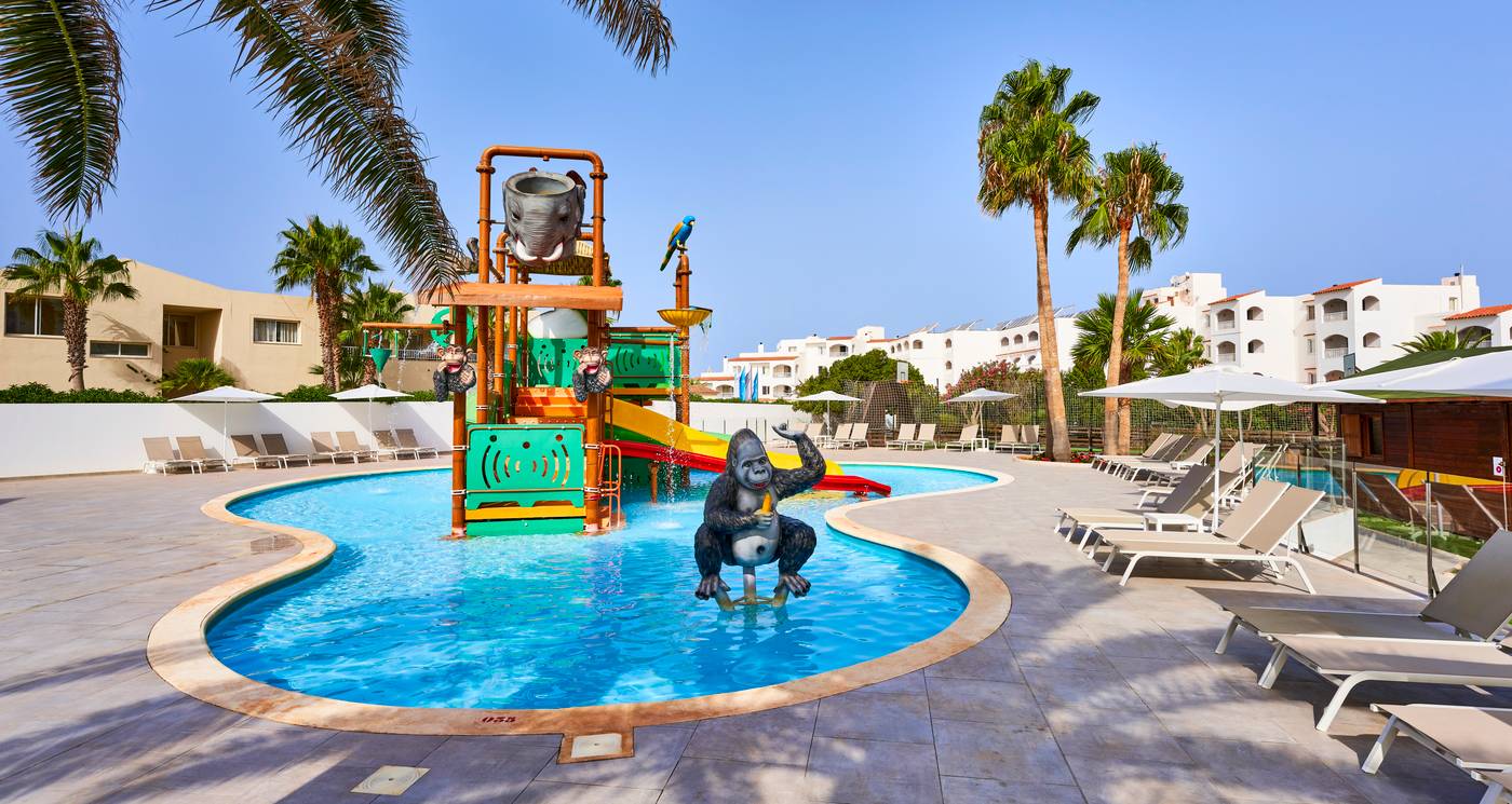 Smartline-Calan-Bosch-Pool-43