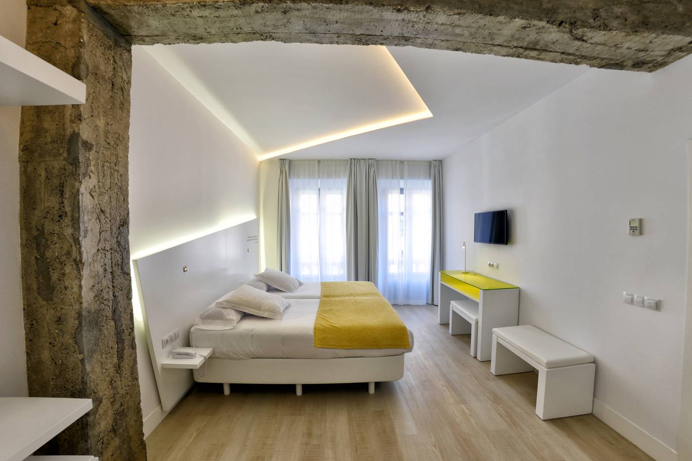 Atarazanas-Malaga-Boutique-Hotel-Room-13