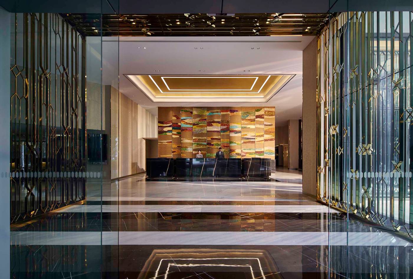 Chatrium-Grand-Bangkok-Lobby-20