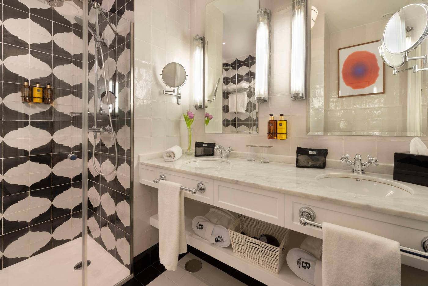 H10-Villa-de-la-Reina-Room-43