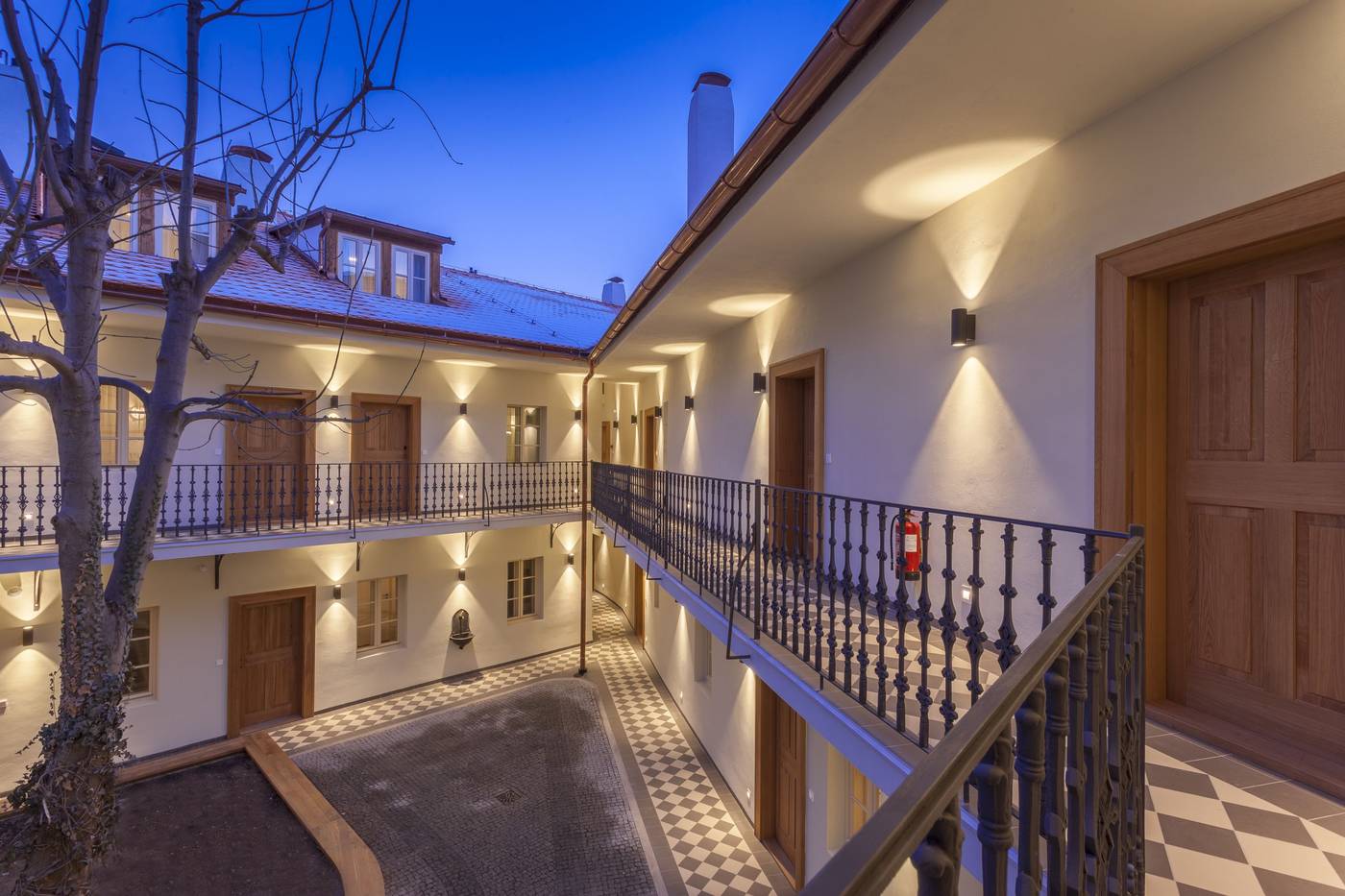 Hotel-at-The-White-Lily-General-view-1