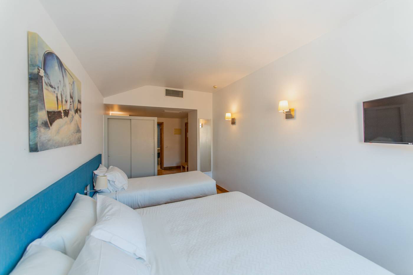 Cascais-Hotel-Room-10