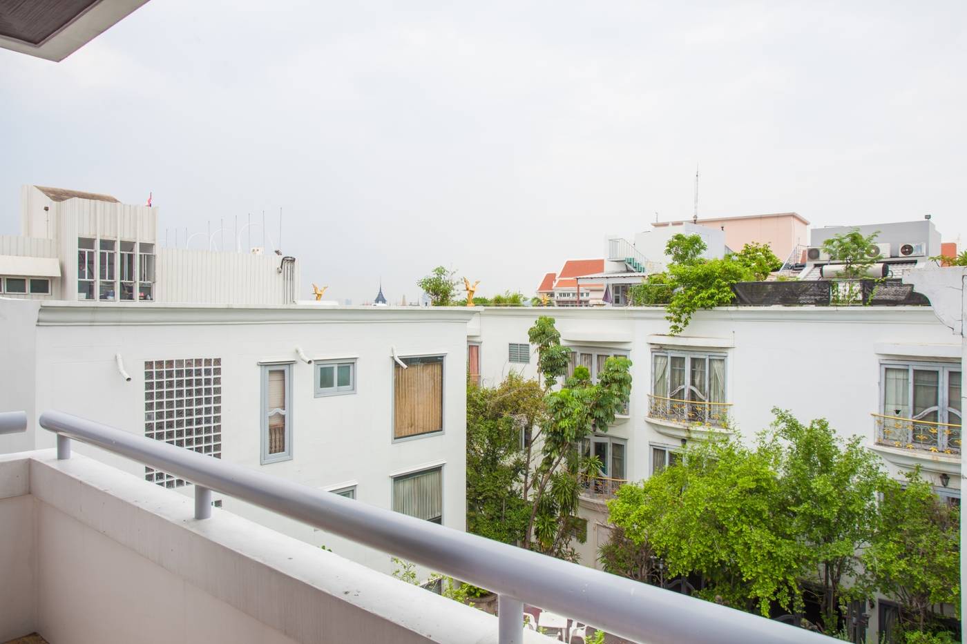 New-Siam-Palace-Ville-Hotel-Terrace-5