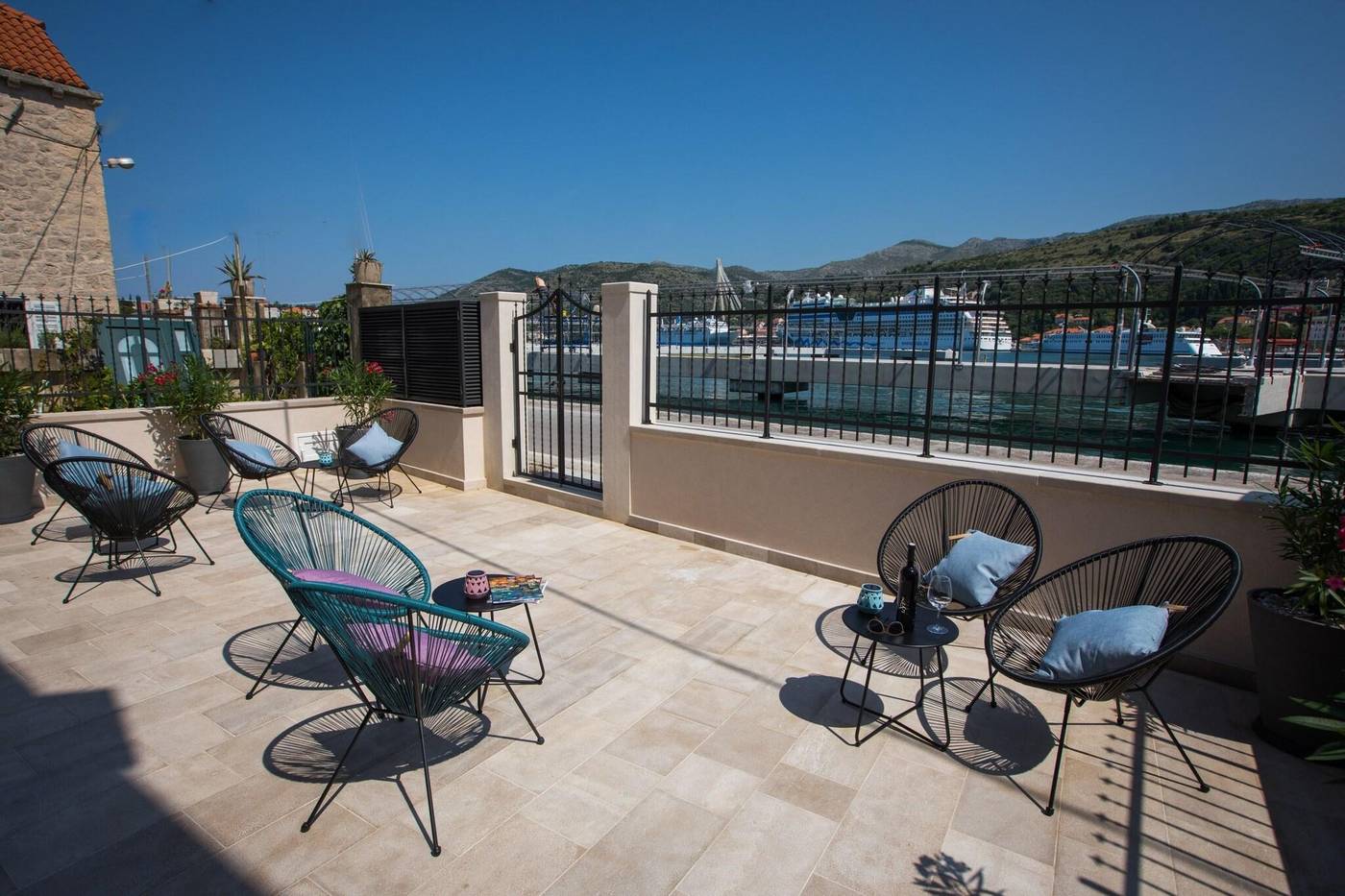 Bova-Luxury-Rooms-Terrace-38