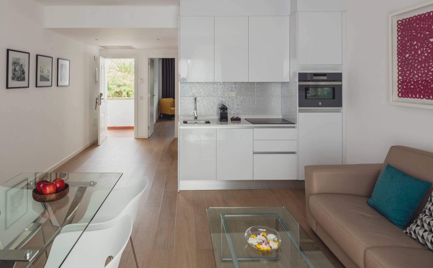 Flamingo-Beach-Mate-Room-26