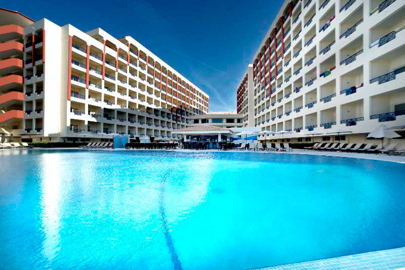 Ukino-Palmeiras-Village-Family-Resort-General-view-6