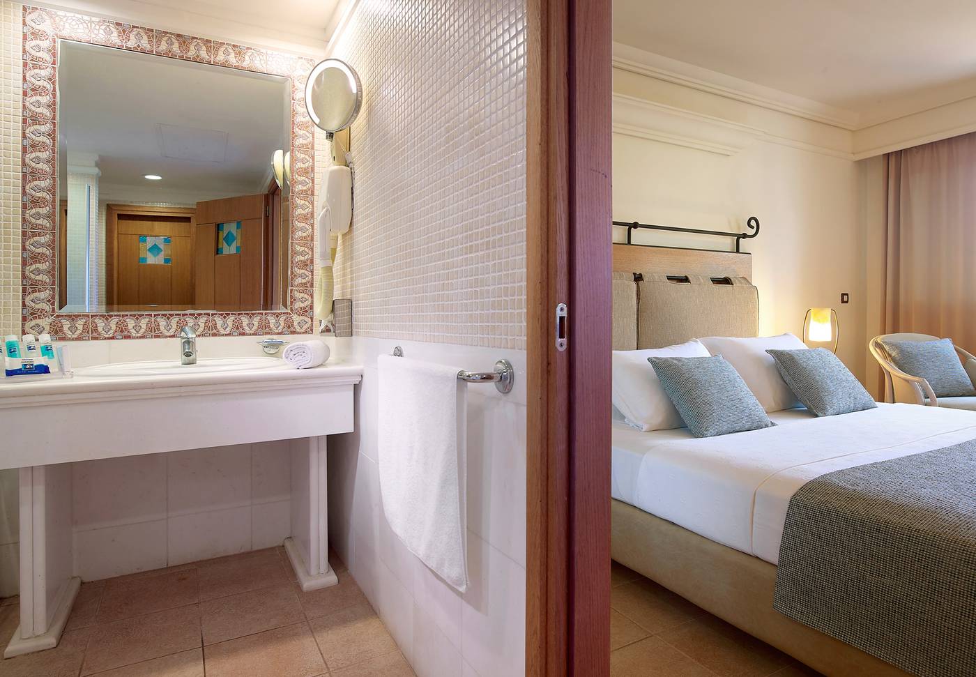 Aldemar-Knossos-Royal-Villas-Room-42