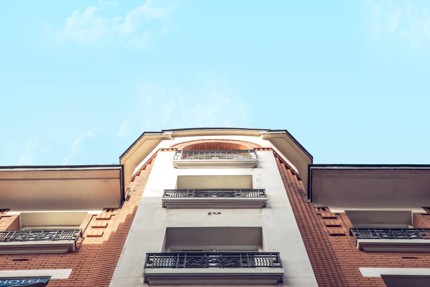 Timhotel-Tour-Eiffel-General-view-3