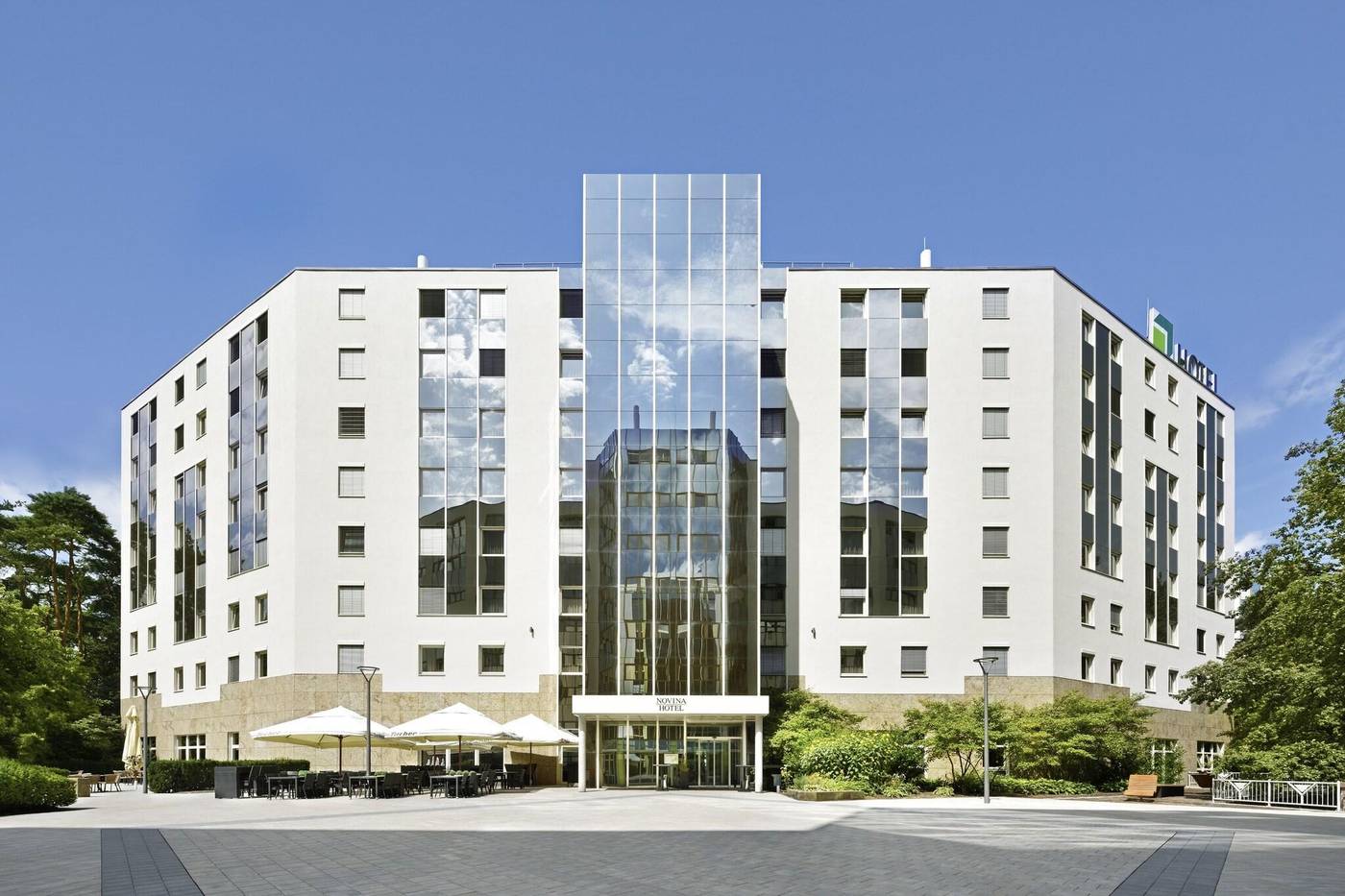 Novina Sudwestpark Hotel-Germany-NURNBERG-General view-2