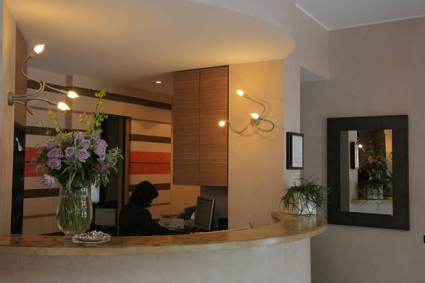 Park Hotel Meuble-Italy-COMO-Lobby-7