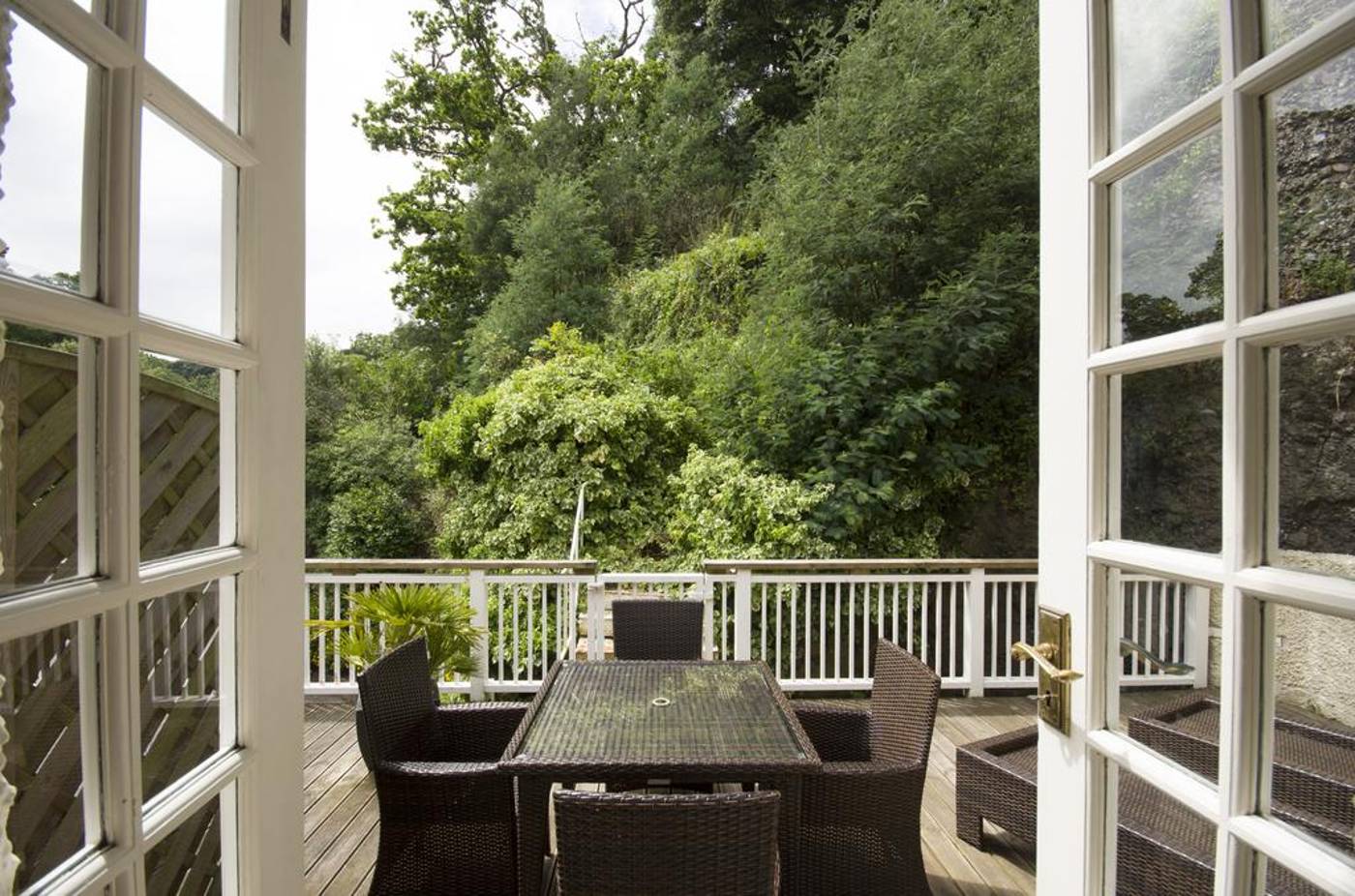 Chateau-La-Chaire-Room-1