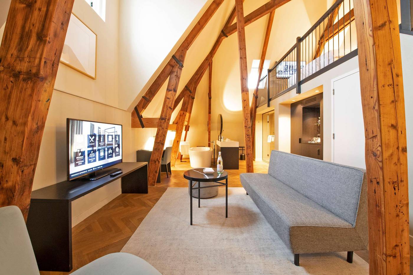 Pestana-Amsterdam-Riverside-Room-48