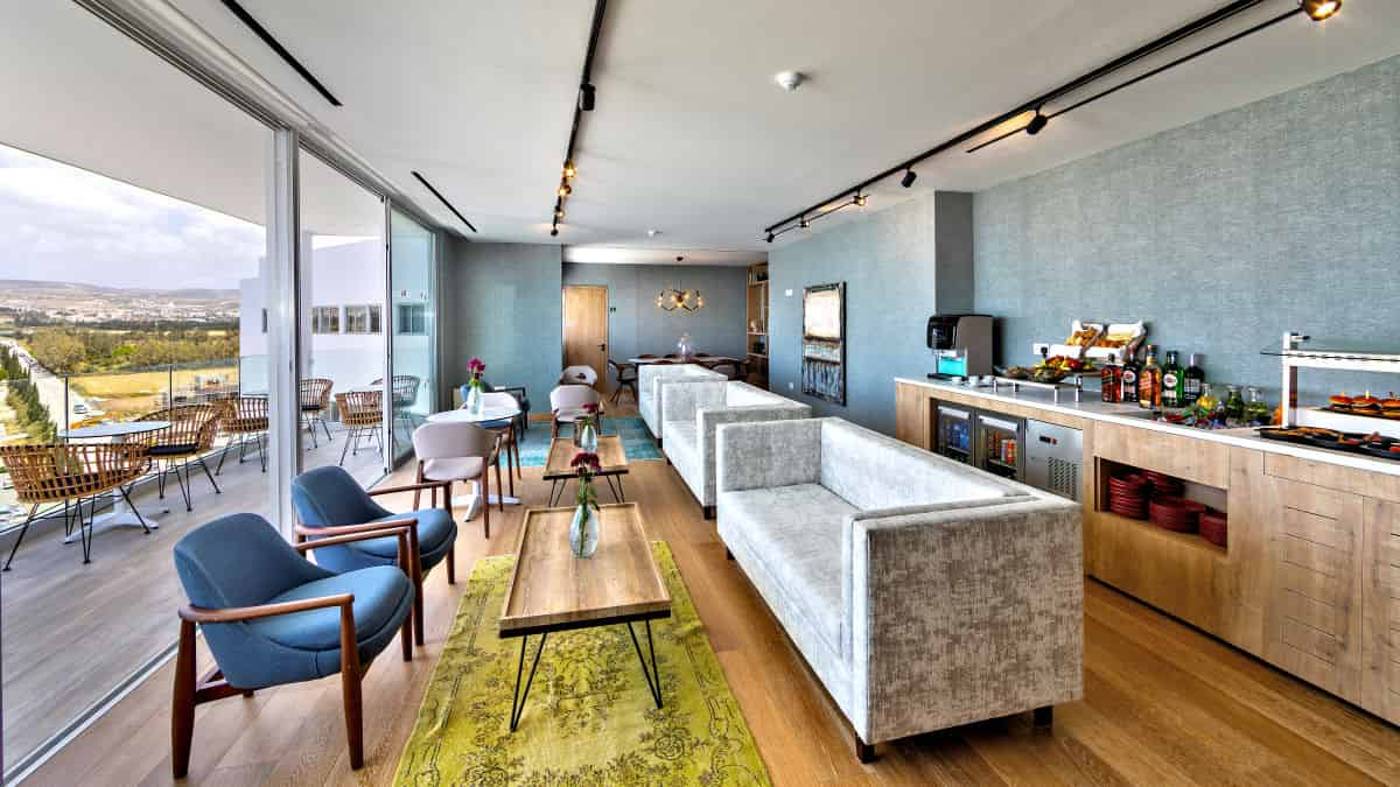 Leonardo Plaza Cypria Maris Beach Hotel & Spa