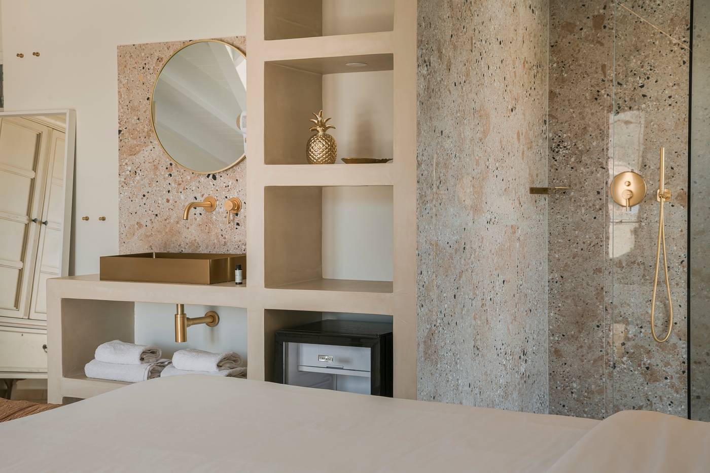 The-Alley-Hotel-Room-32