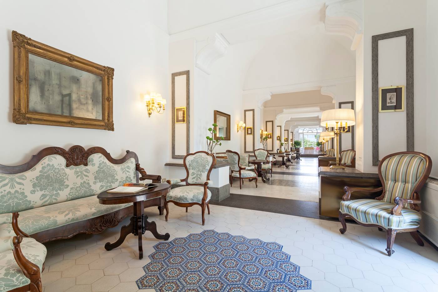 Grand-Hotel-Cocumella-Lobby-65