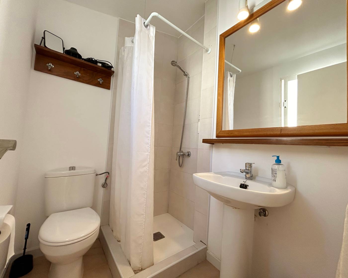 Nure-Mar-y-Mar-Room-33