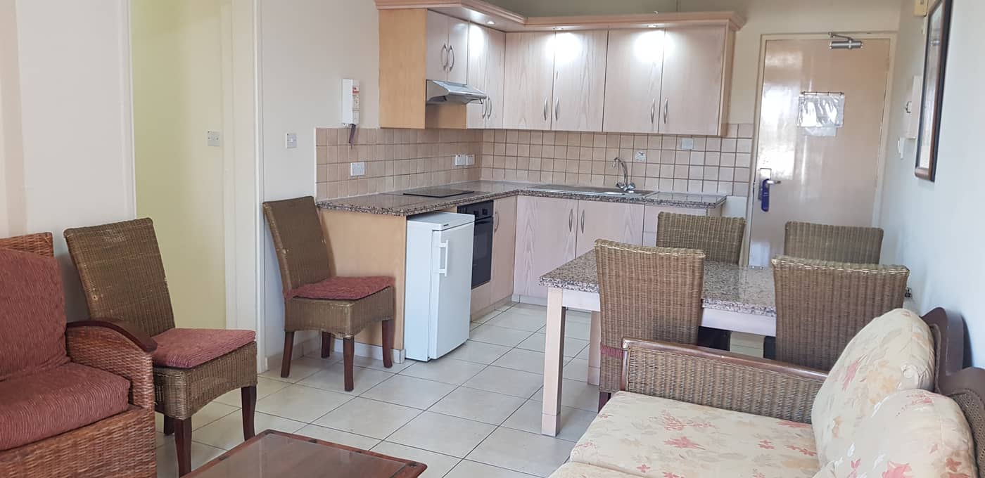 Senator-Hotel-Apartments-Room-23