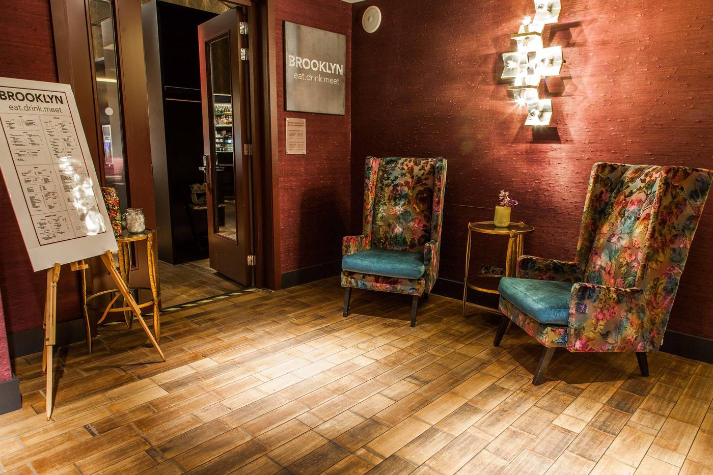 DoubleTree-by-Hilton-NDSM-Wharf-Restaurant-22