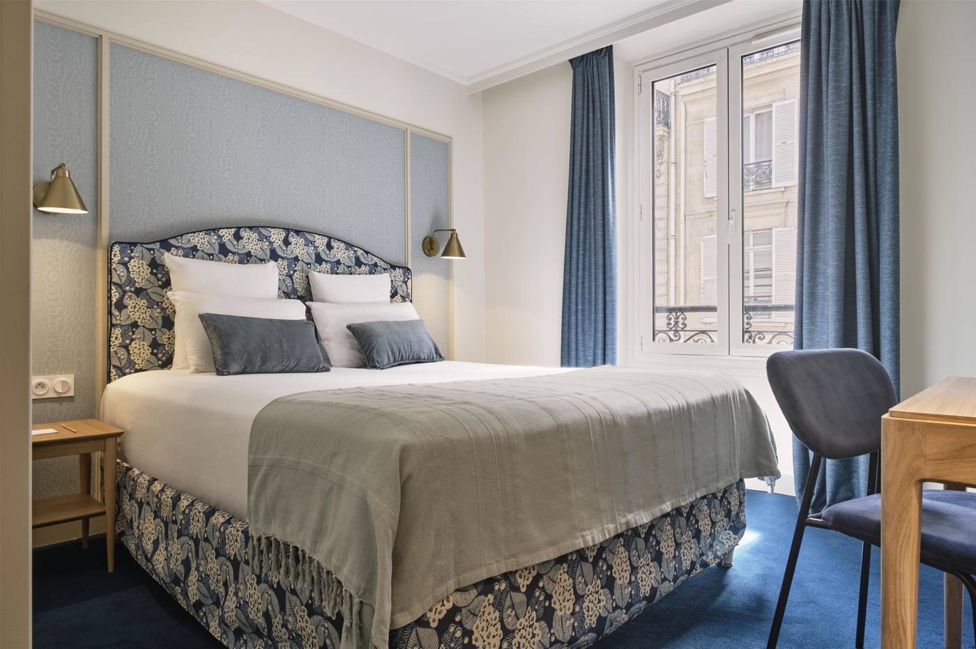 Hotel-Saint-Ferdinand-by-HappyCulture-Room-9