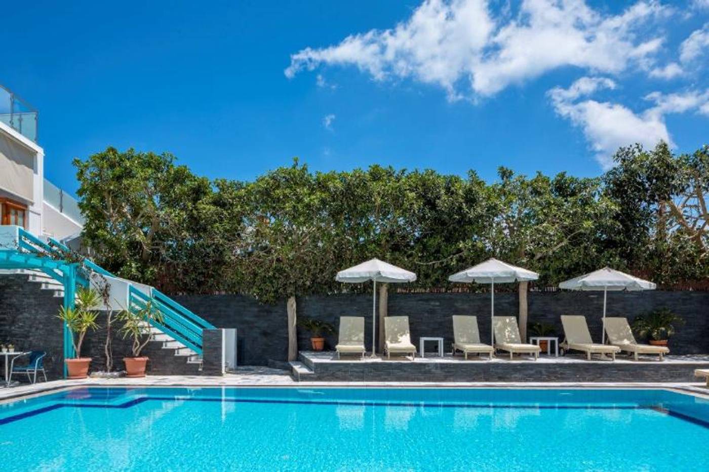 Santellini-Hotel-General-view-4