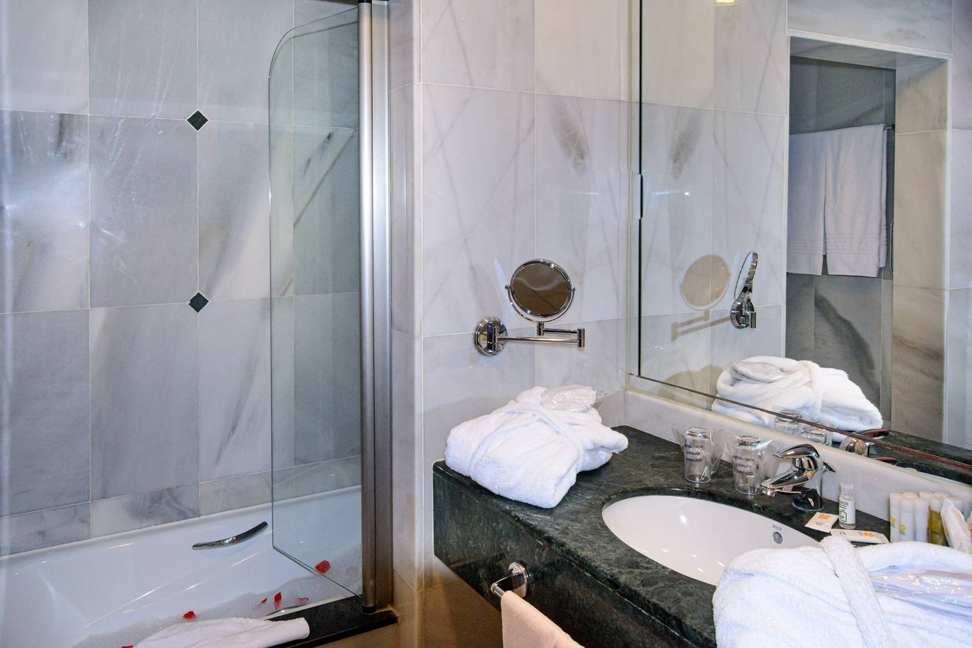 R2-Rio-Calma-Hotel-Room-37