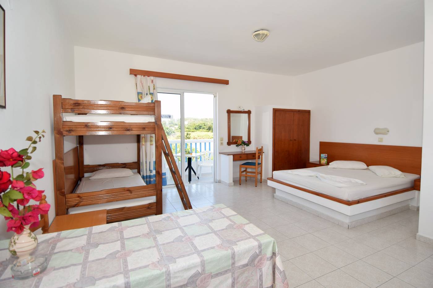 Sunlight-Studios-Room-24