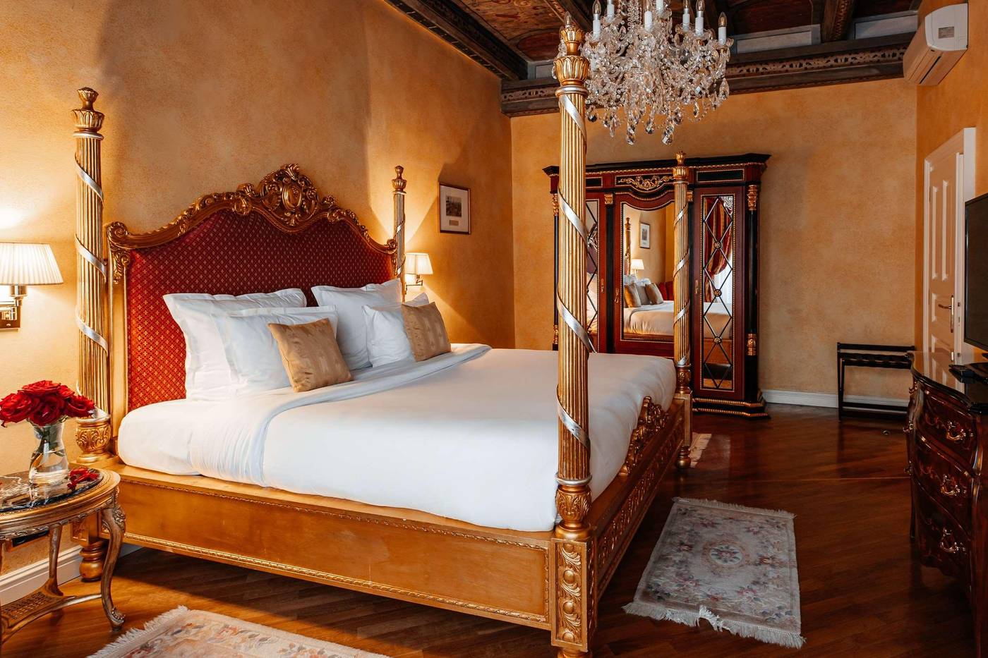 Alchymist-Grand-Hotel-And-Spa-Room-17