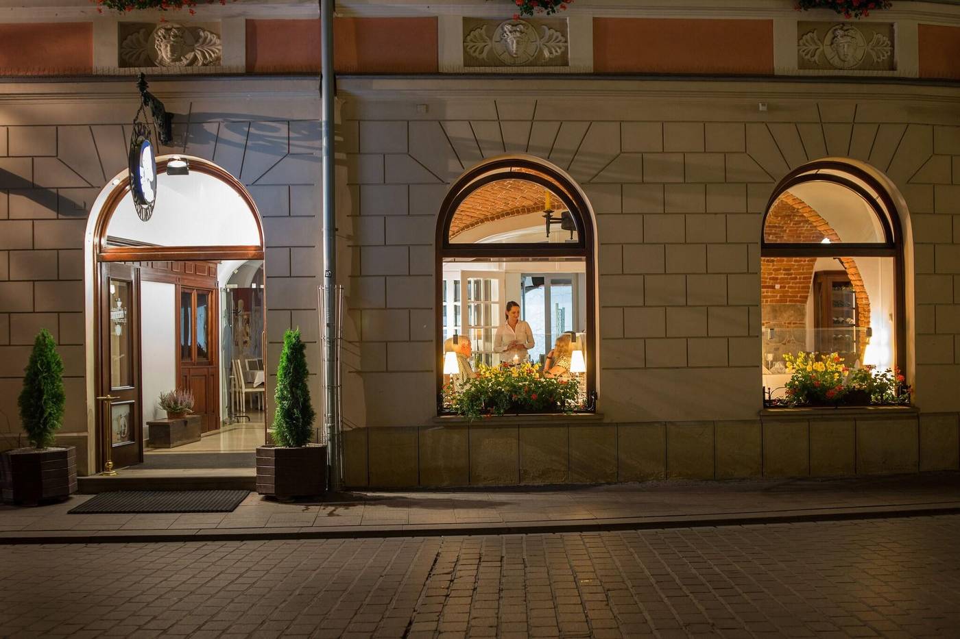 Polski-Pod-Bialym-Orlem-General-view-51