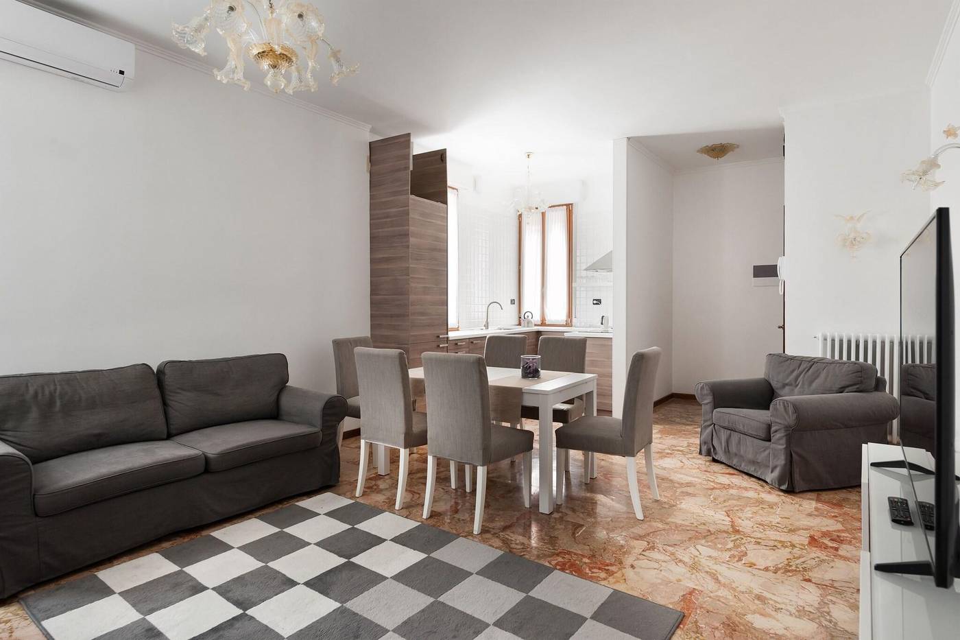 Hotel-Montecarlo-Room-41