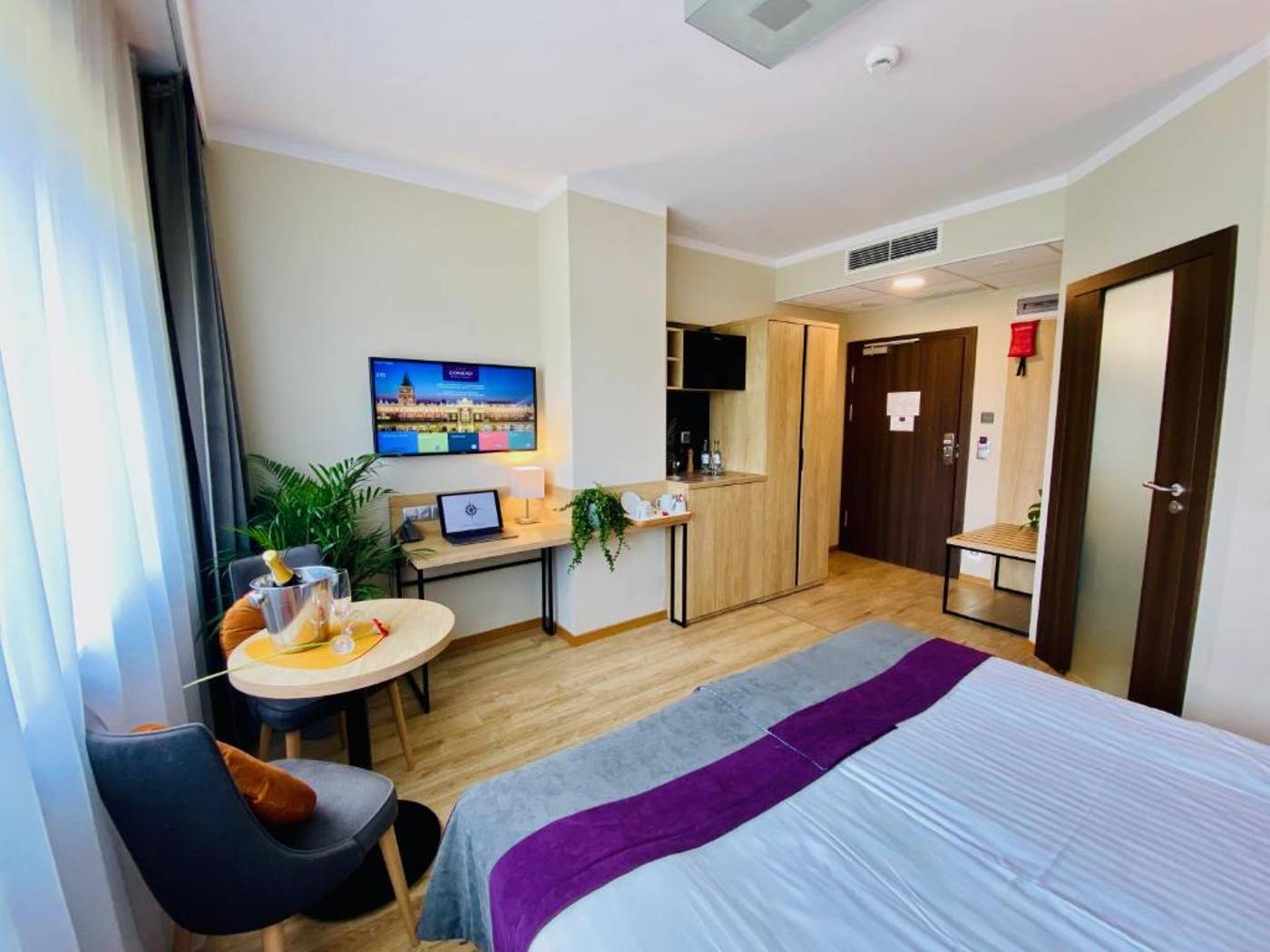 Conrad-Comfort-Aparthotel-Room-19