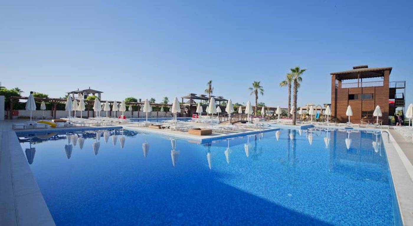 Novia Dionis Resort & Spa