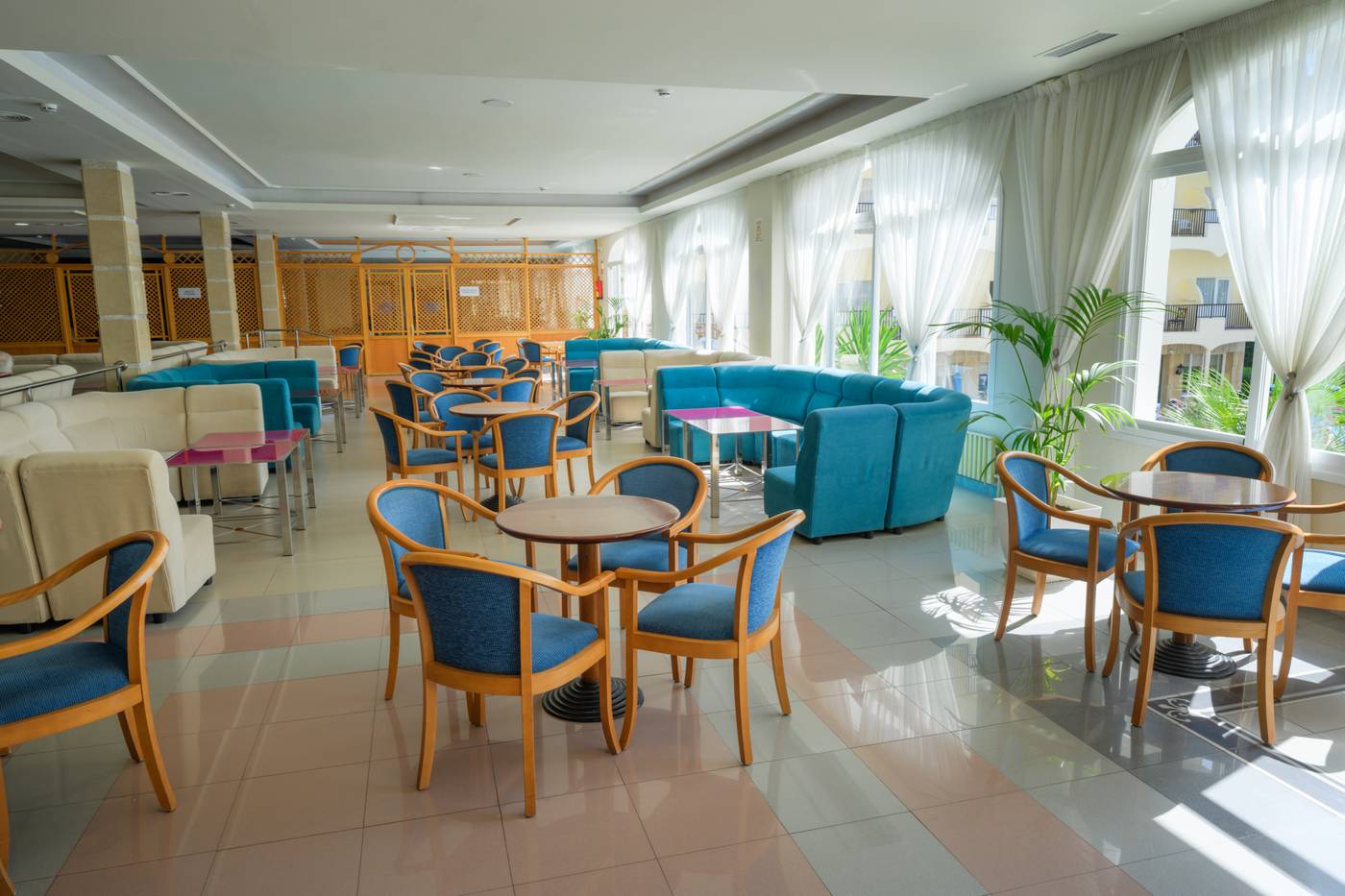 Monarque-Fuengirola-Park-Bar-42