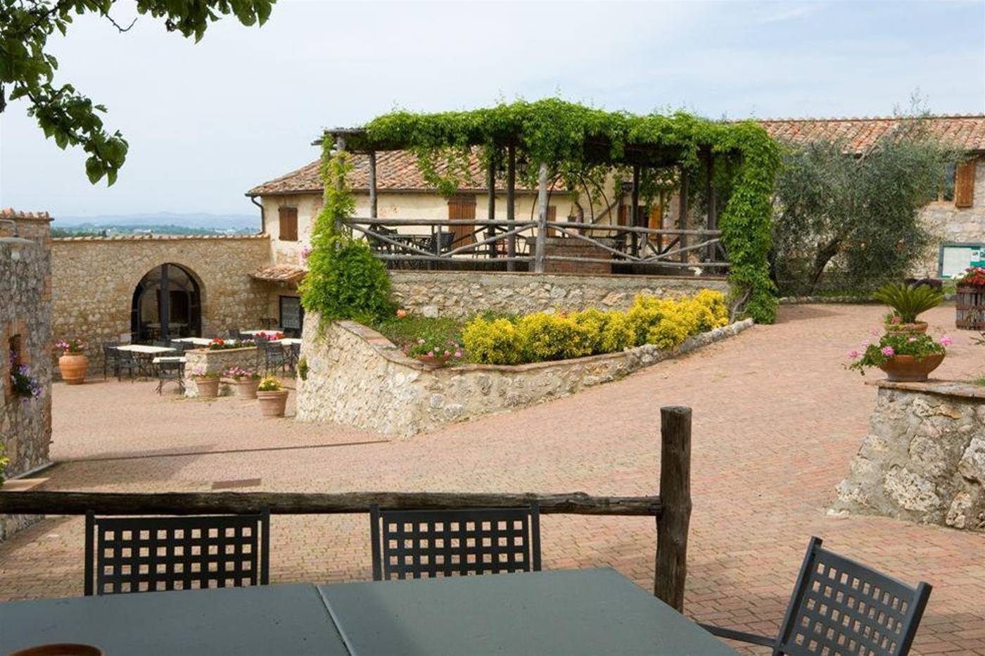 Antico Borgo Poggiarello-Italy-MONTERIGGIONI -General view-2