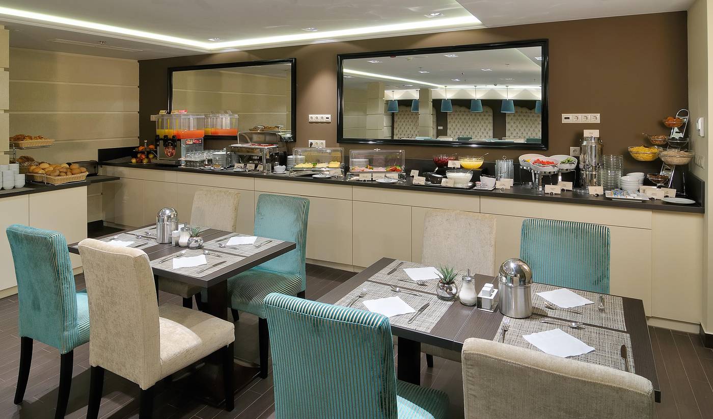 La-Prima-Fashion-Hotel-Restaurant-42