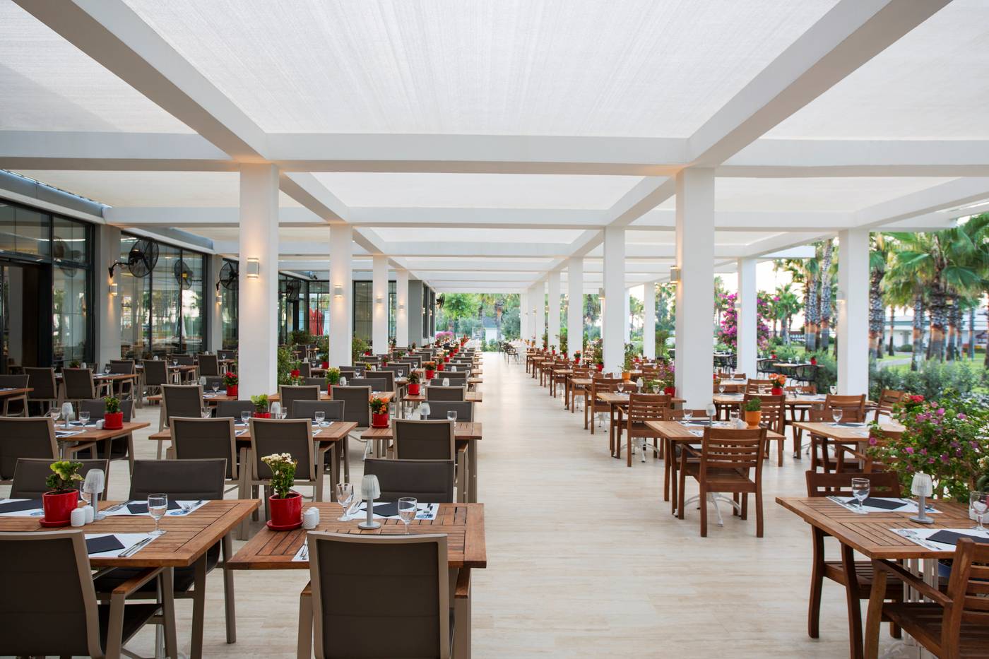 IC-Hotels-Santai-Family-Resort-Restaurant-20