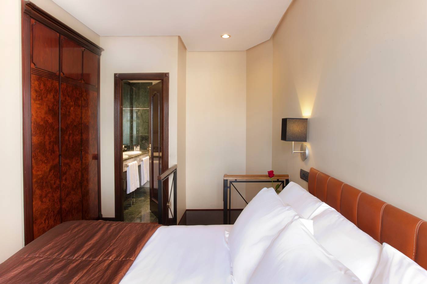 Hotel-Villa-Real-Room-23