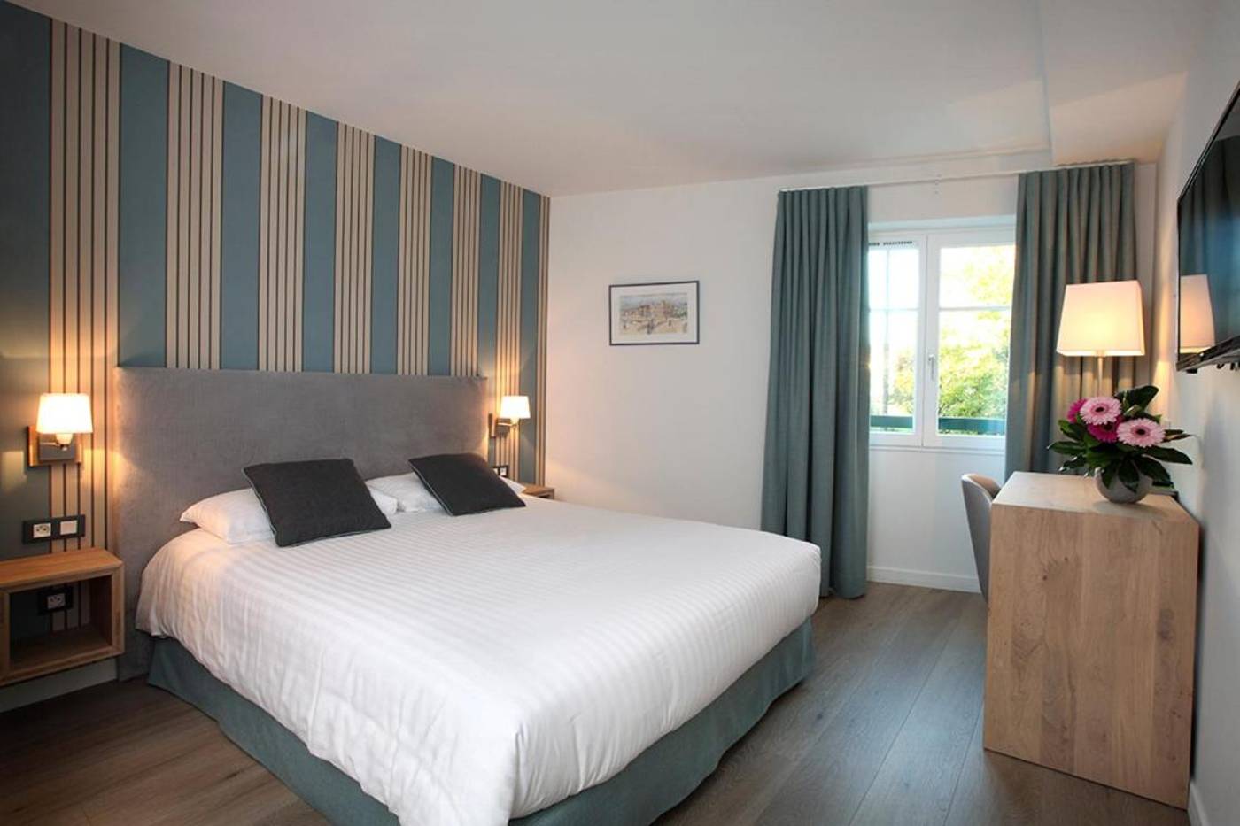 De la Nivelle-France-SAINT-PÉE-SUR-NIVELLE-Room-6