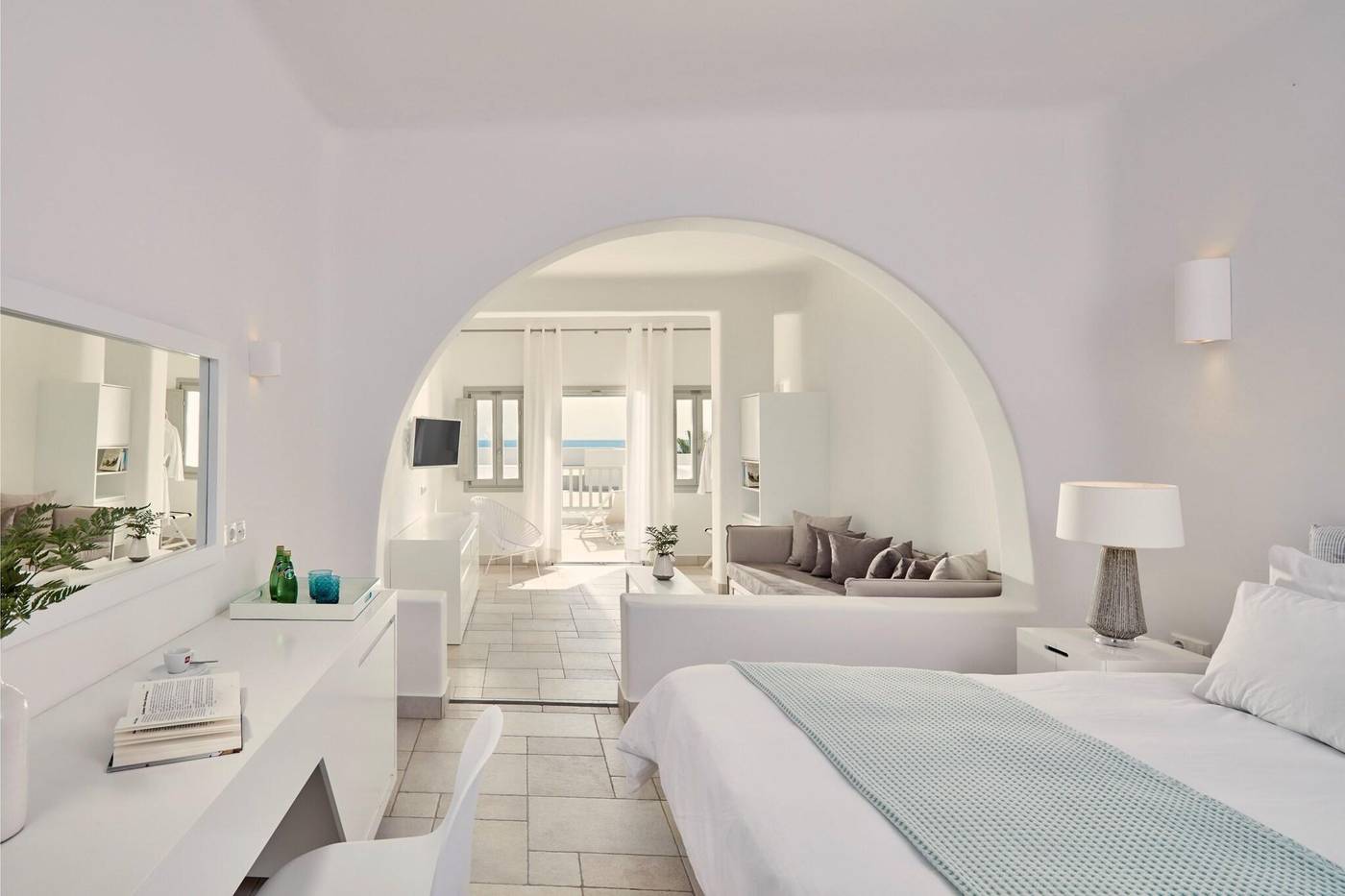 Aqua-Blue-Hotel-Room-15