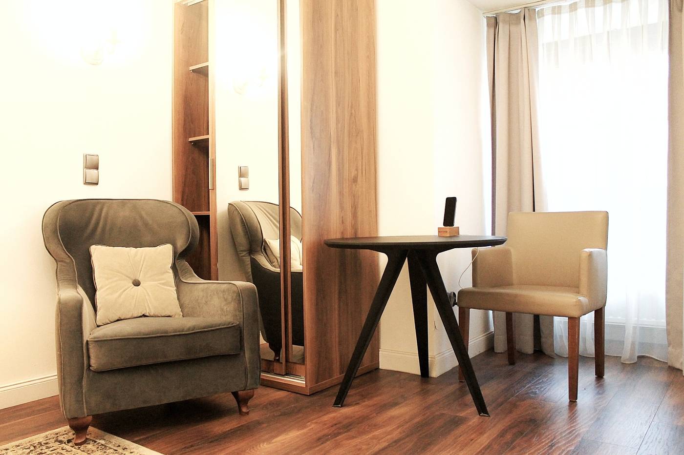 Hotel-Nobilton-Room-37