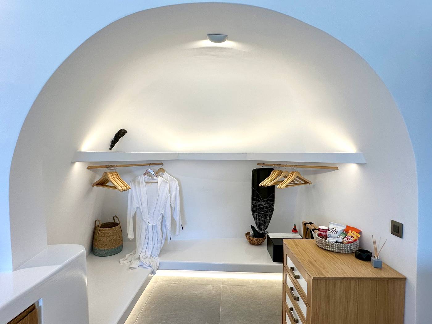 Eteoro-Suites-Room-21