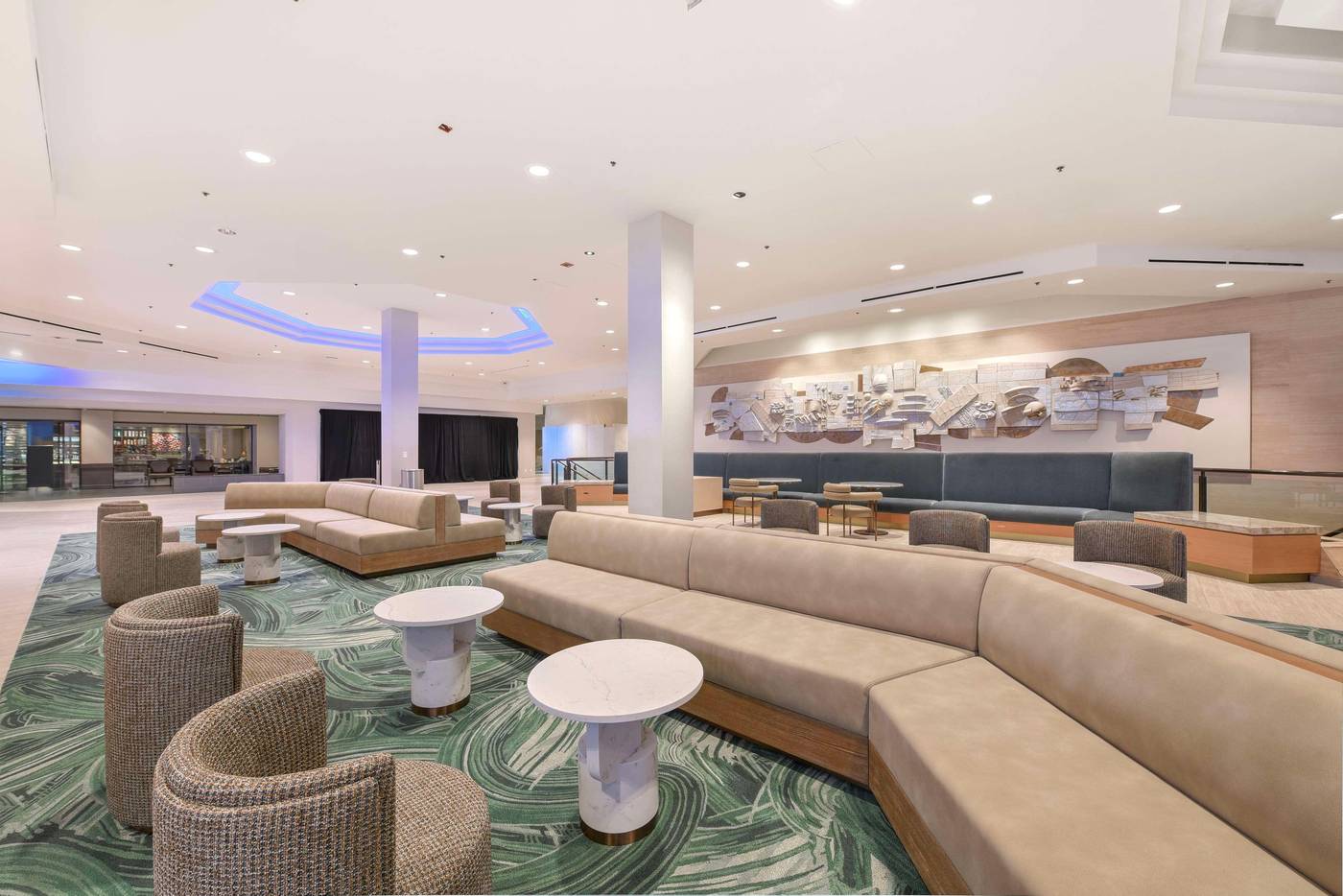 Hilton-Anaheim-General-view-18